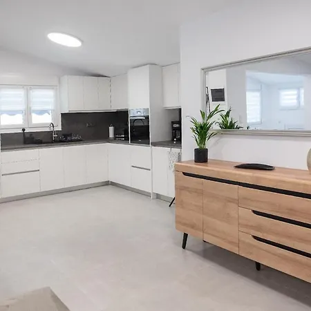 Апартаменты Sky Переа